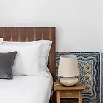 Hip & Renovated T.M. Flat In Bairro Alto