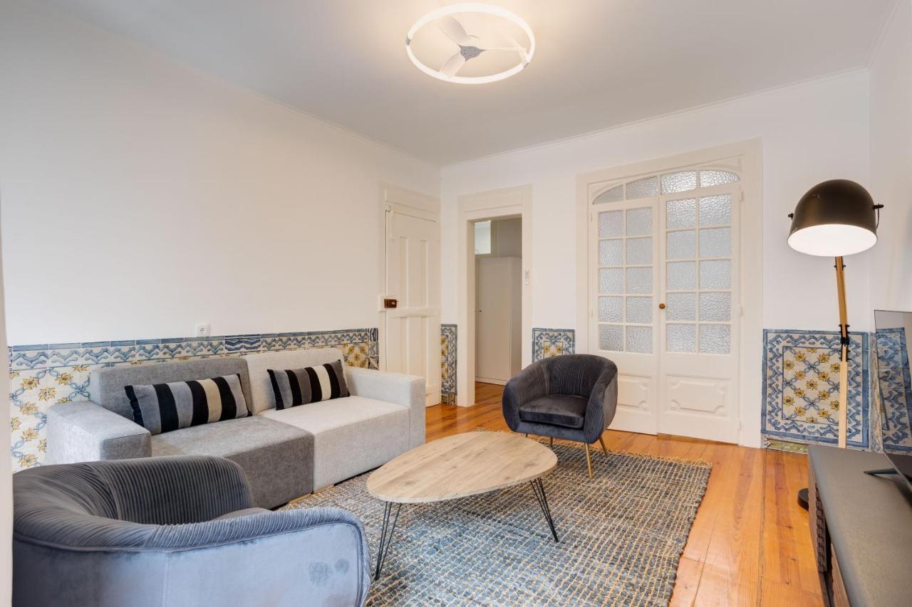 Hip & Renovated T.m. Flat In Bairro Alto * Lissabon